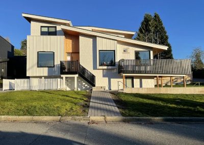 of the white house: Custom Homes in Metro Vancouver by Etthem Builders